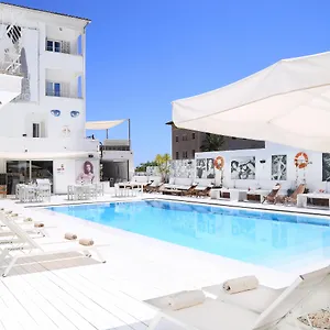 4* Hotell Zhero